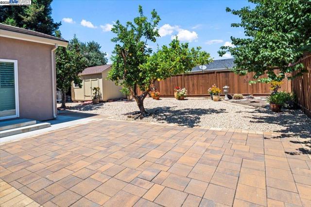 4309 BORA BORA AVE, Fremont CA: https://media.crmls.org/mediaz/83ac8806-a74e-4739-87f4-8e4f080b3d17.jpg