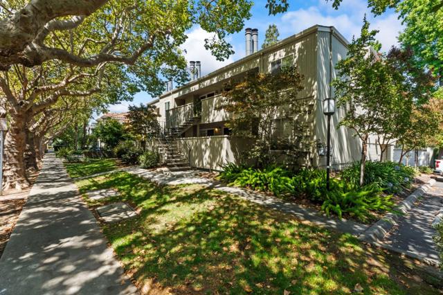 903 Apricot Avenue, Campbell CA: https://media.crmls.org/mediaz/83ad142e-93f1-4226-af6f-76741113ee72.jpg