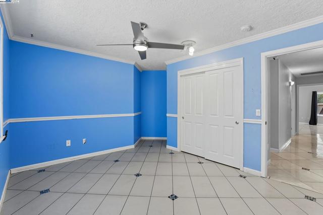 4470 Rolling Oaks Dr, Granite Bay CA: https://media.crmls.org/mediaz/83ad2e90-482a-4019-9f25-54e67e11975f.jpg
