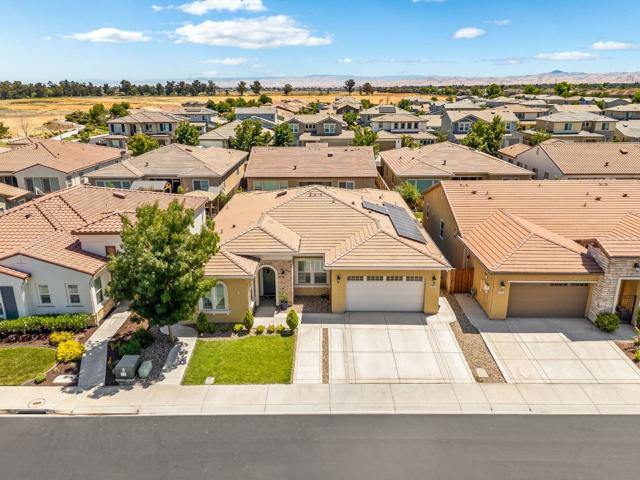 36 Freeport Court, Discovery Bay CA: https://media.crmls.org/mediaz/83ae3099-a6d7-4cb3-abe7-0e812db0d6aa.jpg
