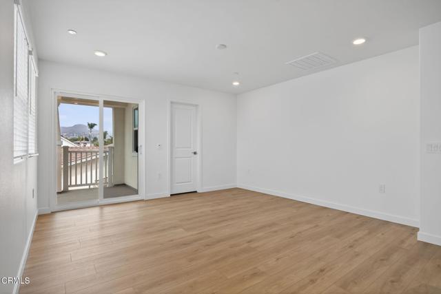 Detail Gallery Image 27 of 54 For 2364 Haley Point #103,  Ventura,  CA 93003 - 3 Beds | 3/1 Baths