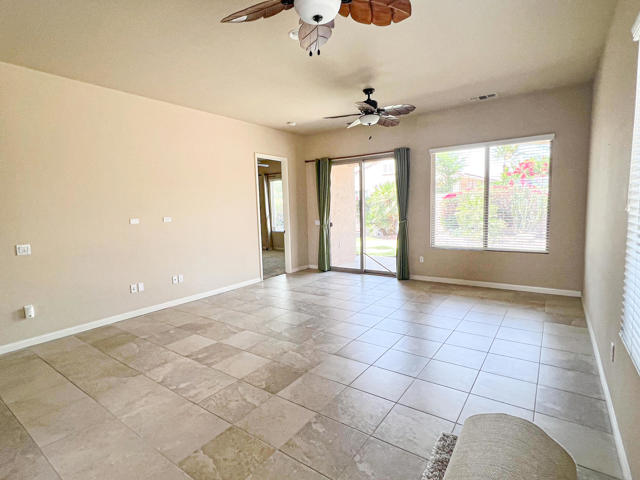 Image 2 of 20 For 81638 Avenida Parito