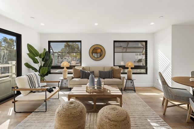 720 Nantasket Ct, San Diego CA: https://media.crmls.org/mediaz/83afb52f-c95c-4cb2-a4e7-01920296f9ad.jpg