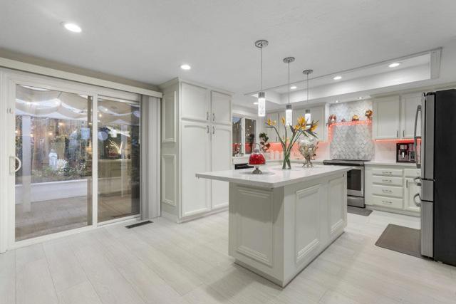 16761 Dry Creek Court, Morgan Hill CA: https://media.crmls.org/mediaz/83b0130c-0dfd-4922-b1fd-8c3640668974.jpg