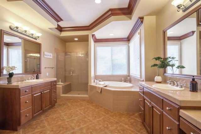153 Merano Way, Palm Desert CA: https://media.crmls.org/mediaz/83b2704f-4c29-4b22-9b78-2cc79de088d8.jpg
