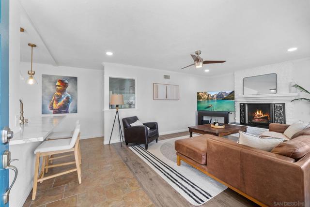 Image 4 of 33 For 4182 Seri Street