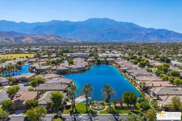109 Shoreline Drive, Rancho Mirage CA: https://media.crmls.org/mediaz/83b40584-2f04-4b66-b091-88987e8bf807.jpg