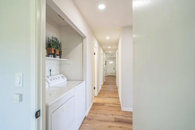 54 Buckelew Street, Sausalito CA: https://media.crmls.org/mediaz/83b4af34-33ee-4e40-9c75-1564d5d164a3.jpg