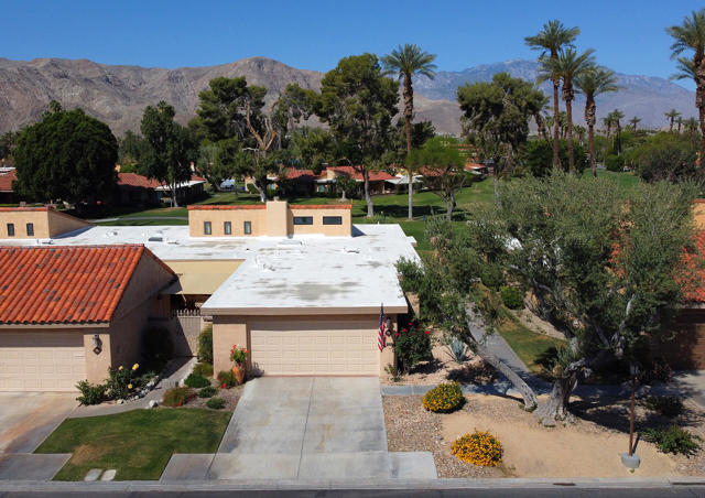 Image 2 of 42 For 74 La Ronda Drive
