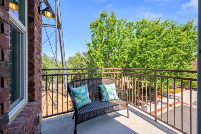 801 Font Terrace, San Jose CA: https://media.crmls.org/mediaz/83b51c29-efce-45dd-ac3b-70cd17663358.jpg