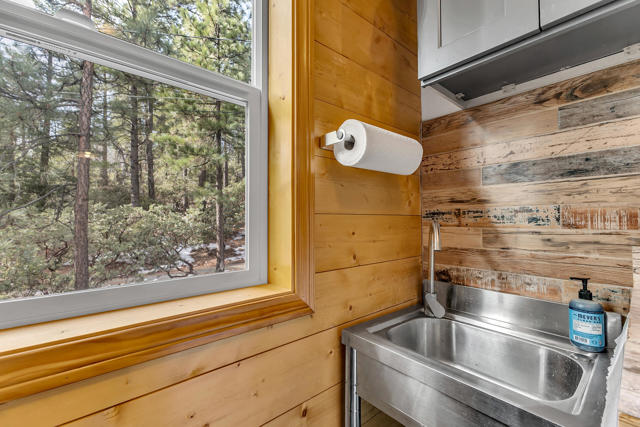 53125 Overlook Drive, Idyllwild CA: https://media.crmls.org/mediaz/83b76191-98e1-485b-8662-49c2ab5dbc23.jpg