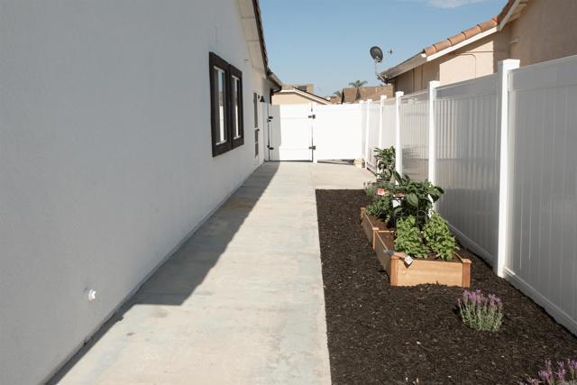Detail Gallery Image 57 of 62 For 183 Plumosa St, Oceanside,  CA 92058 - 4 Beds | 2 Baths