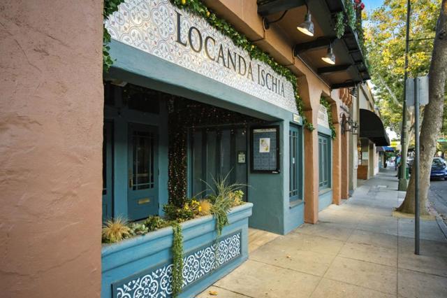 1052 Lovoi Way, San Jose CA: https://media.crmls.org/mediaz/83b7f7ed-d627-4727-92b7-4c6977b16a5c.jpg