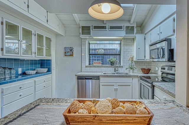 0 Junipero 2 South East of 10th Avenue, Carmel CA: https://media.crmls.org/mediaz/83b87a90-84c1-4fa4-90fa-e42c1c73c178.jpg