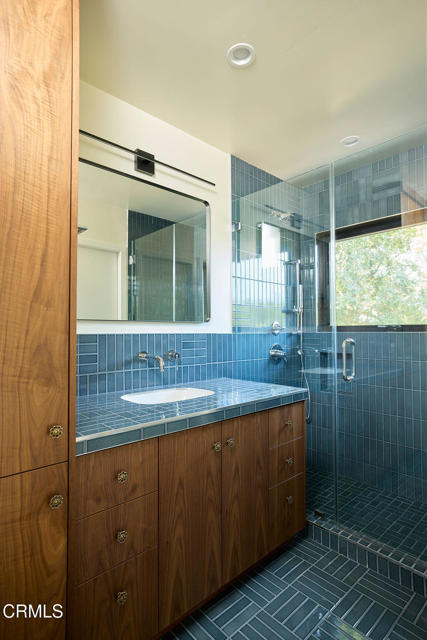 Detail Gallery Image 15 of 35 For 2135 Navarro Ave, Altadena,  CA 91001 - 3 Beds | 2 Baths