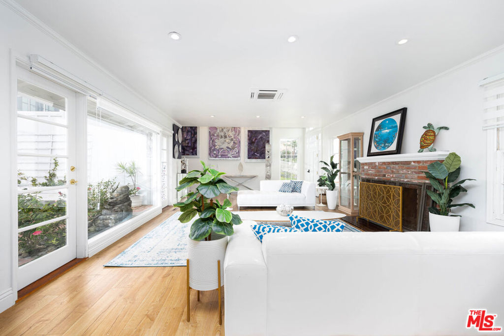 1110 Muirlands Drive - photo 4