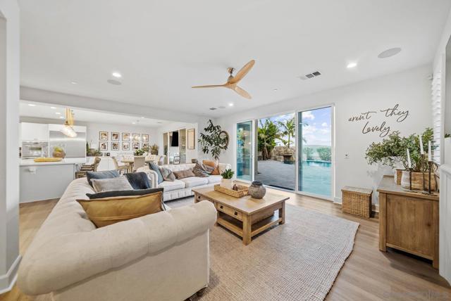 1715 Paterna Dr., Chula Vista CA: https://media.crmls.org/mediaz/83b8ce9e-2118-47e6-a77a-f1581caa8630.jpg