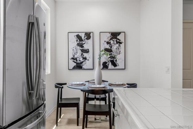 316 Antoni Glen, Escondido CA: https://media.crmls.org/mediaz/83b9b1d4-215d-4043-9dab-3dbd5bc9e443.jpg