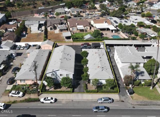 8425 Glenoaks Boulevard, Sun Valley CA: https://media.crmls.org/mediaz/83bb4fbc-e383-49d8-b8d7-e5fa52e6a695.jpg