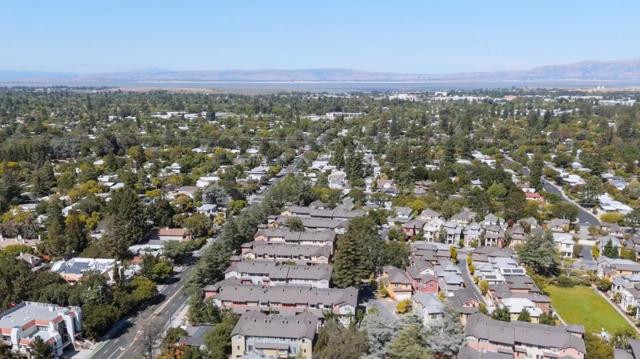 4206 Rickeys Way, Palo Alto CA: https://media.crmls.org/mediaz/83bb6f04-8a04-4248-96ae-8a370774239e.jpg