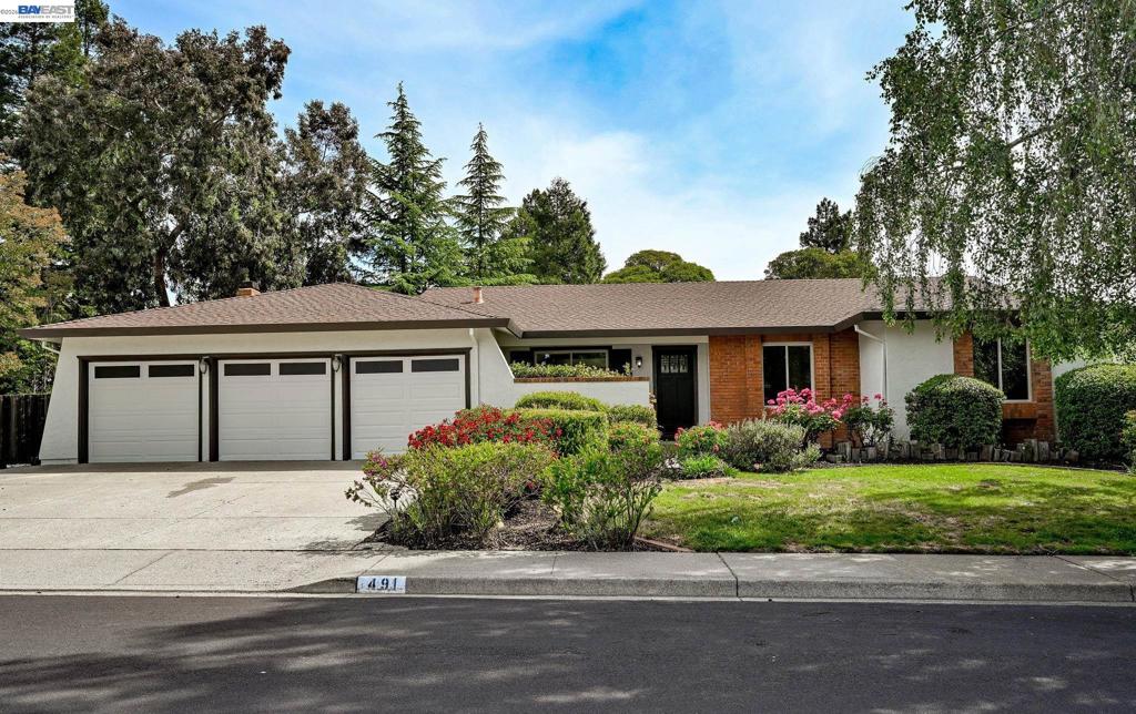 491 Santander Dr