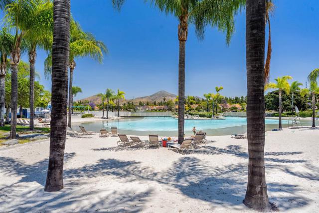 707 Eastshore Terrace, Chula Vista CA: https://media.crmls.org/mediaz/83bc9a7c-9025-4428-a746-006d1e28bea4.jpg
