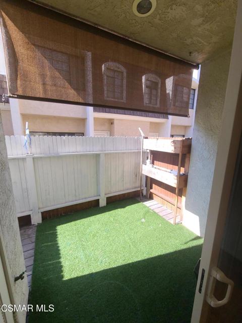 933 21st Street, Santa Monica CA: https://media.crmls.org/mediaz/83bd744d-74d5-4752-9901-3743ba7f7c7a.jpg