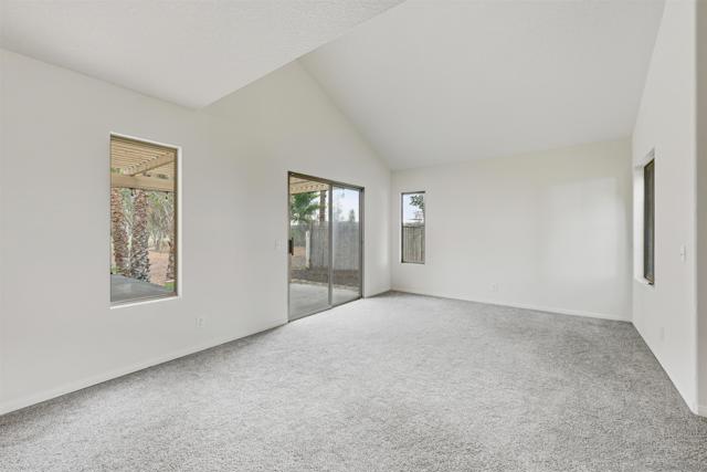 4596 Coronado Drive, Oceanside CA: https://media.crmls.org/mediaz/83bdb277-a7fb-4ce1-97cf-1898109993fd.jpg