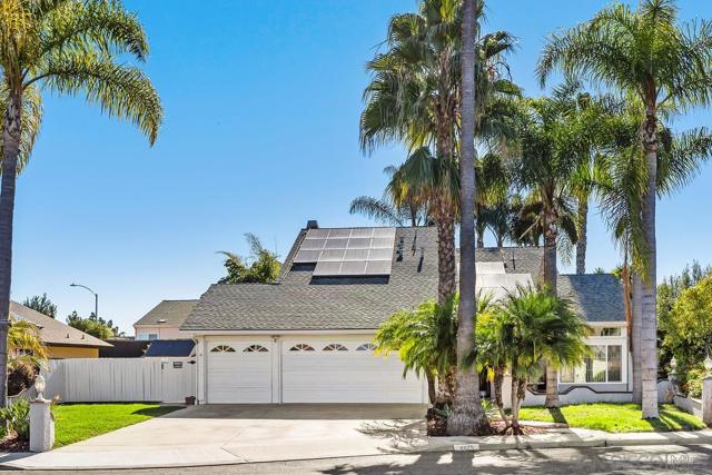4475 Saint Andrews Place, Oceanside CA: https://media.crmls.org/mediaz/83be12cd-0b69-4009-ace5-01362f0c615b.jpg