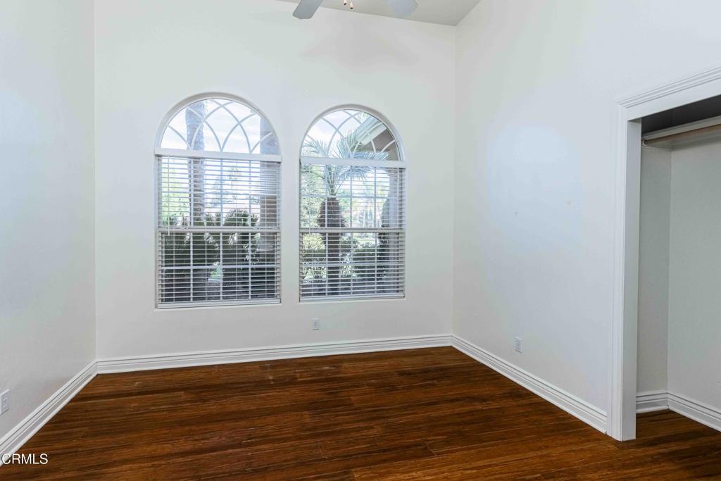 MLS #V1-31678 image #10