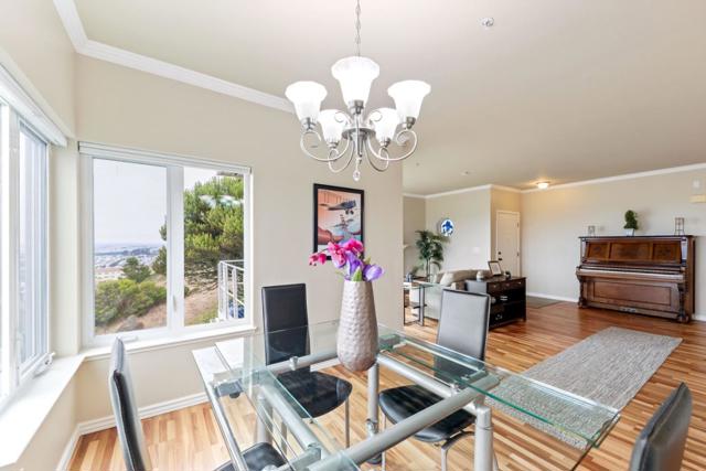 323 Green Ridge Drive, Daly City CA: https://media.crmls.org/mediaz/83becd5e-ee3d-45cd-8021-e742fe2fe90b.jpg
