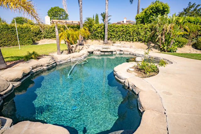 Detail Gallery Image 2 of 50 For 7113 Quito Ct, Camarillo,  CA 93012 - 5 Beds | 4/1 Baths
