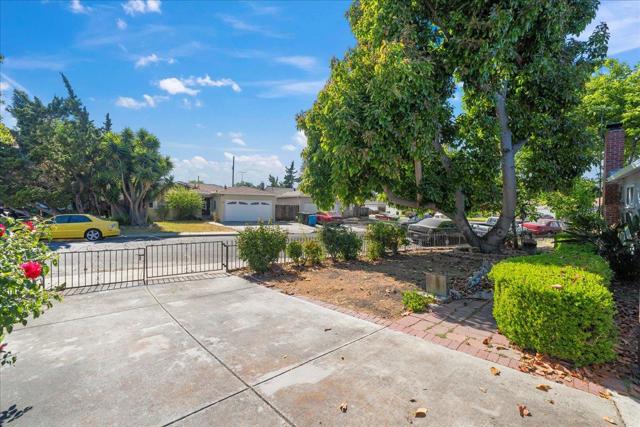 1991 Santa Inez Court, Santa Clara CA: https://media.crmls.org/mediaz/83c08551-7060-4109-a641-71f65adf34c3.jpg