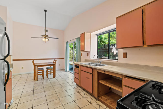 447 Ute Lane, Ventura CA: https://media.crmls.org/mediaz/83c2867d-1454-4bae-8cec-42d08d075240.jpg
