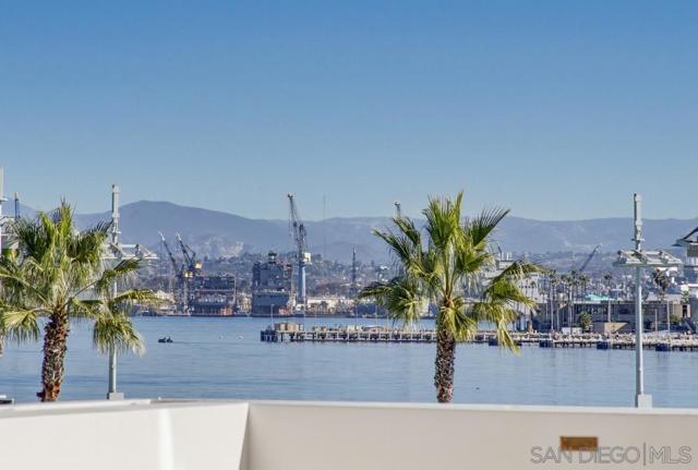 1820 Avenida Del Mundo, Coronado CA: https://media.crmls.org/mediaz/83c2be79-aae2-4e36-b156-86a0f2262dc5.jpg