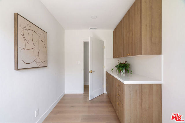 4731 Don Miguel Drive, Los Angeles CA: https://media.crmls.org/mediaz/83c2d315-9abc-4d5c-8d13-ab2f49a34052.jpg