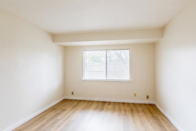 32200 Atlas Way, Union City CA: https://media.crmls.org/mediaz/83c303ed-5d6c-486a-84e5-4d46b01fffb0.jpg