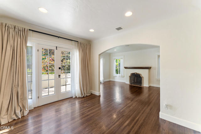 Detail Gallery Image 10 of 43 For 2242 Cooley Pl, Pasadena,  CA 91104 - 3 Beds | 2 Baths