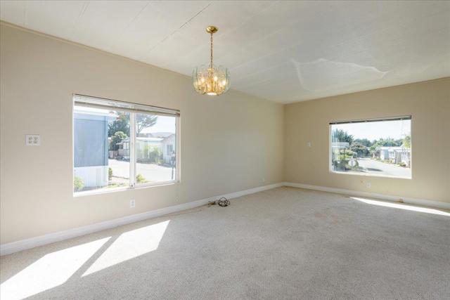 52 Oceanview Avenue, Half Moon Bay CA: https://media.crmls.org/mediaz/83c35fb1-1dd9-4531-a489-9b5a20e3f73c.jpg