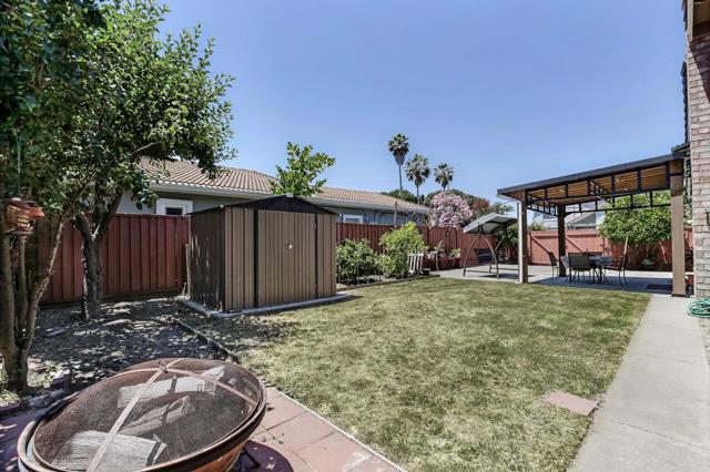 33456 Caliban Drive, Fremont CA: https://media.crmls.org/mediaz/83c37527-d2a8-45da-bec9-aeb59a073d9b.jpg