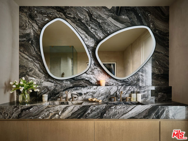 Drew Fenton | 2442 Banyan Drive Los Angeles CA | MLS: 7466379