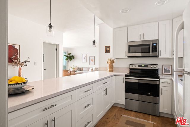 900 Euclid Street, 306 photo 7
