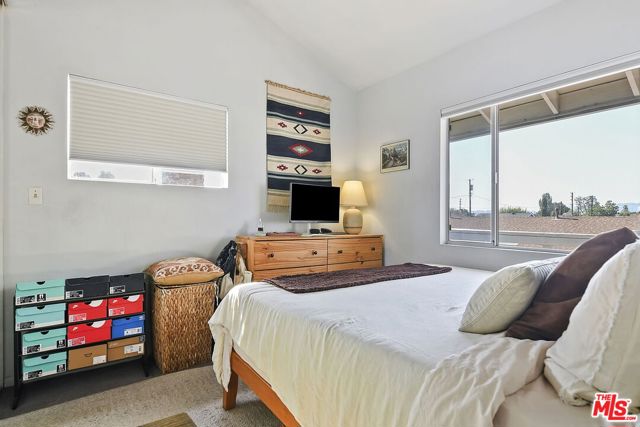 5648 Riverton Avenue, North Hollywood CA: https://media.crmls.org/mediaz/83c563d3-b228-4c5f-80f6-f45b9a42ac72.jpg