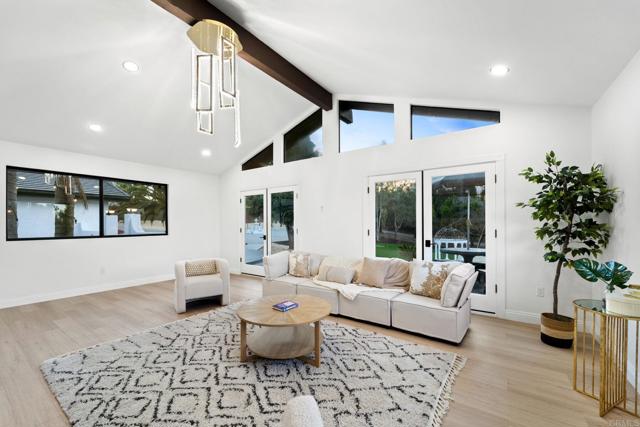 Detail Gallery Image 4 of 75 For 3065 Fairview Dr, Vista,  CA 92084 - 4 Beds | 3 Baths