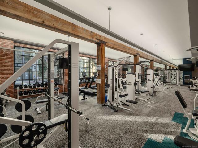 500 W Harbor Dr, San Diego CA: https://media.crmls.org/mediaz/83c58629-1588-4fa9-ad6e-60fa4baa36c0.jpg