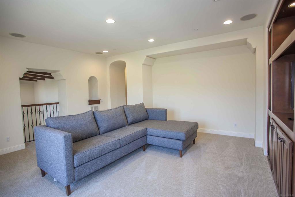 MLS #250040381SD image #28