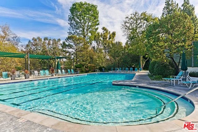 2968 Nicada Drive, Los Angeles CA: https://media.crmls.org/mediaz/83c6de87-c8bf-4985-9209-7370b7e20917.jpg