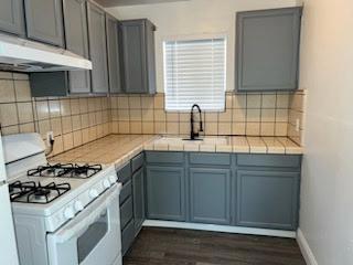 1672 E San Fernando Street, San Jose CA: https://media.crmls.org/mediaz/83c6e9de-8f7c-4bdc-a8cf-6164acf5ebb3.jpg