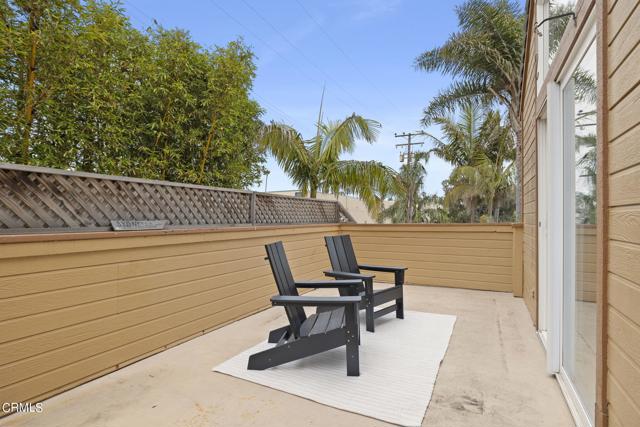 Detail Gallery Image 18 of 56 For 2351 Pierpont Bld, Ventura,  CA 93001 - 3 Beds | 2/1 Baths