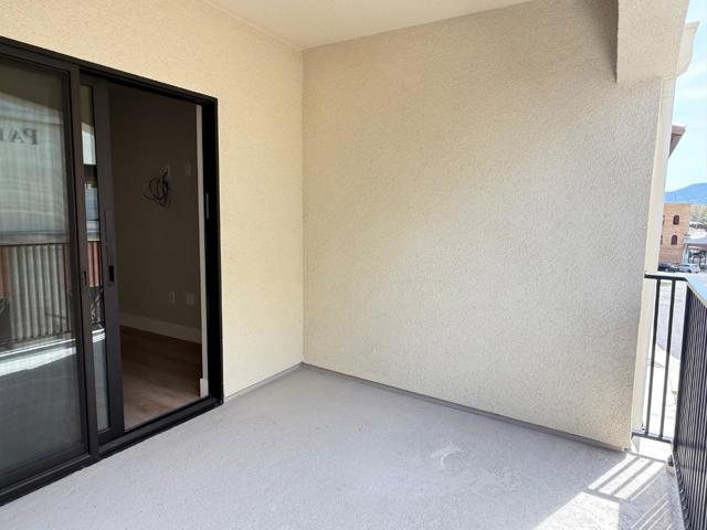 400 San Benito Street, Hollister CA: https://media.crmls.org/mediaz/83c7f772-9eb3-4795-a2d7-ac9db4754226.jpg
